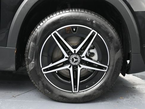 Used 2024 Mercedes-Benz EQB 250+ image 17