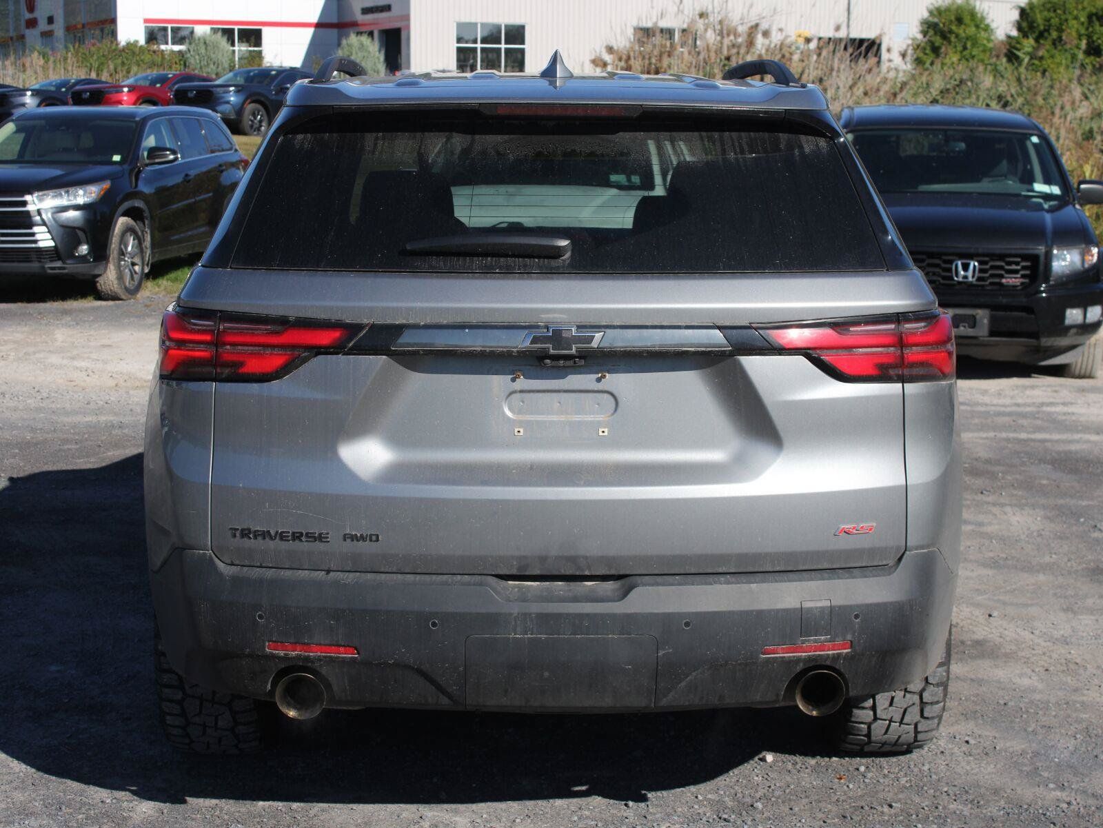 Used 2023 Chevrolet Traverse RS AWD/4WD image 6