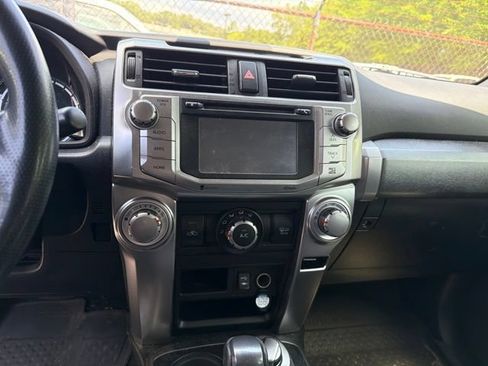Used 2015 Toyota 4Runner SR5 Premium AWD/4WD image 19