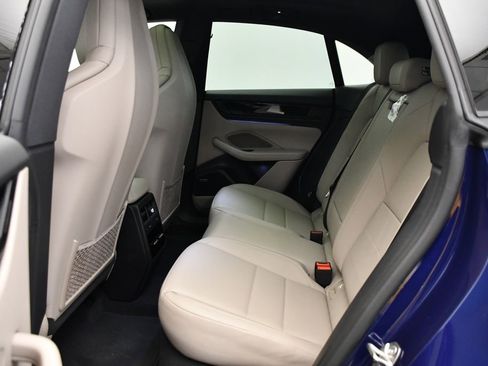 Used 2025 Porsche Macan 4S Electric image 43