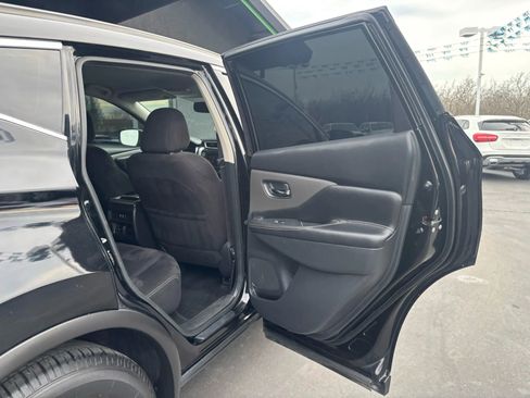 Used 2020 Nissan Murano SV image 17