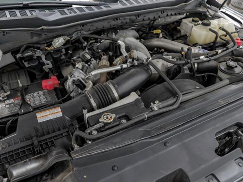 Used 2024 Ford F350 Lariat AWD/4WD image 59