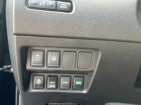 Used 2022 Nissan Rogue Sport SL AWD/4WD image 48