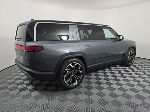 Used 2024 Rivian R1S Adventure AWD/4WD image 5
