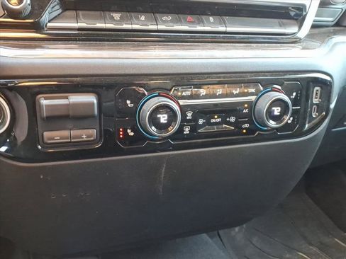 Used 2024 Chevrolet Silverado 3500 LT w/ Convenience Package image 16