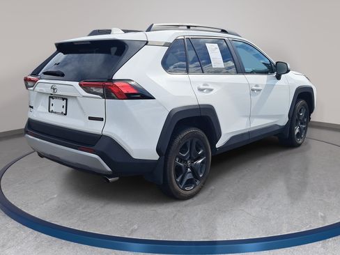 Used 2024 Toyota RAV4 Adventure w/ Convenience Package AWD/4WD image 5