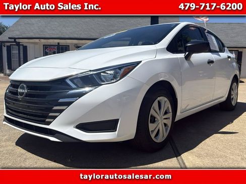 Used 2024 Nissan Versa S FWD image 1