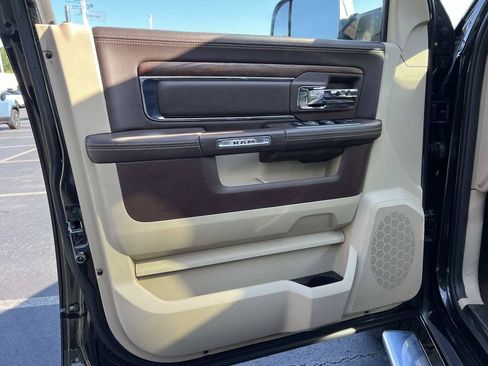 Used 2016 RAM 1500 Laramie Longhorn w/ Convenience Group AWD/4WD image 19