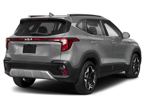 Certified 2026 Kia Seltos EX FWD image 2