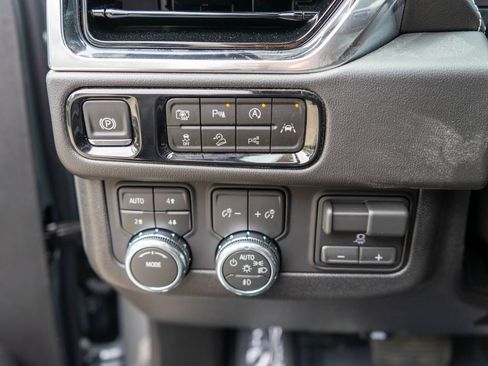 New 2026 GMC Yukon XL Elevation w/ Elevation Premium Package AWD/4WD image 22