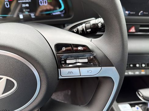 New 2026 Hyundai Elantra Blue image 25