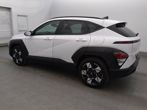 Used 2025 Hyundai Kona SEL FWD image 3