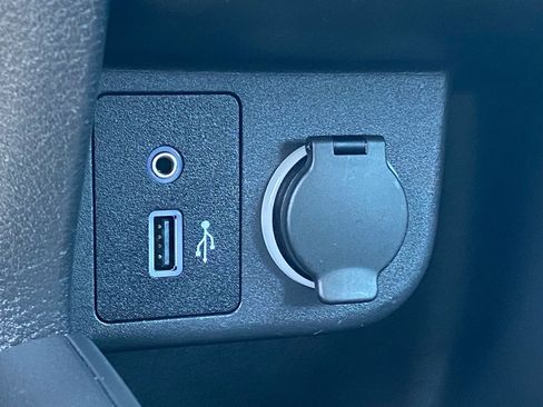 Used 2024 Nissan Kicks S FWD image 17