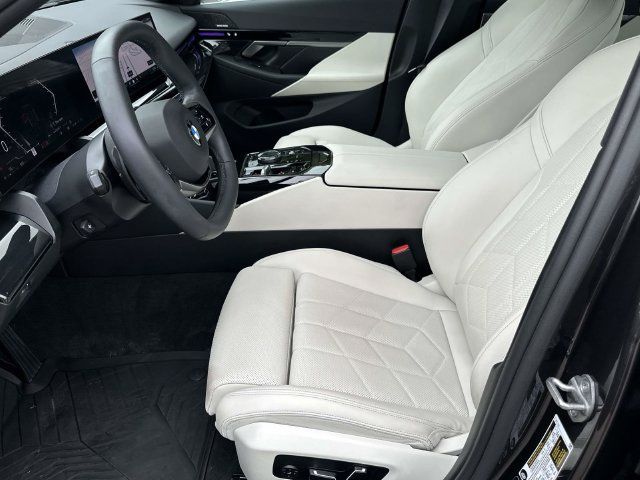 Used 2024 BMW 530i xDrive w/ Premium Package AWD/4WD image 25
