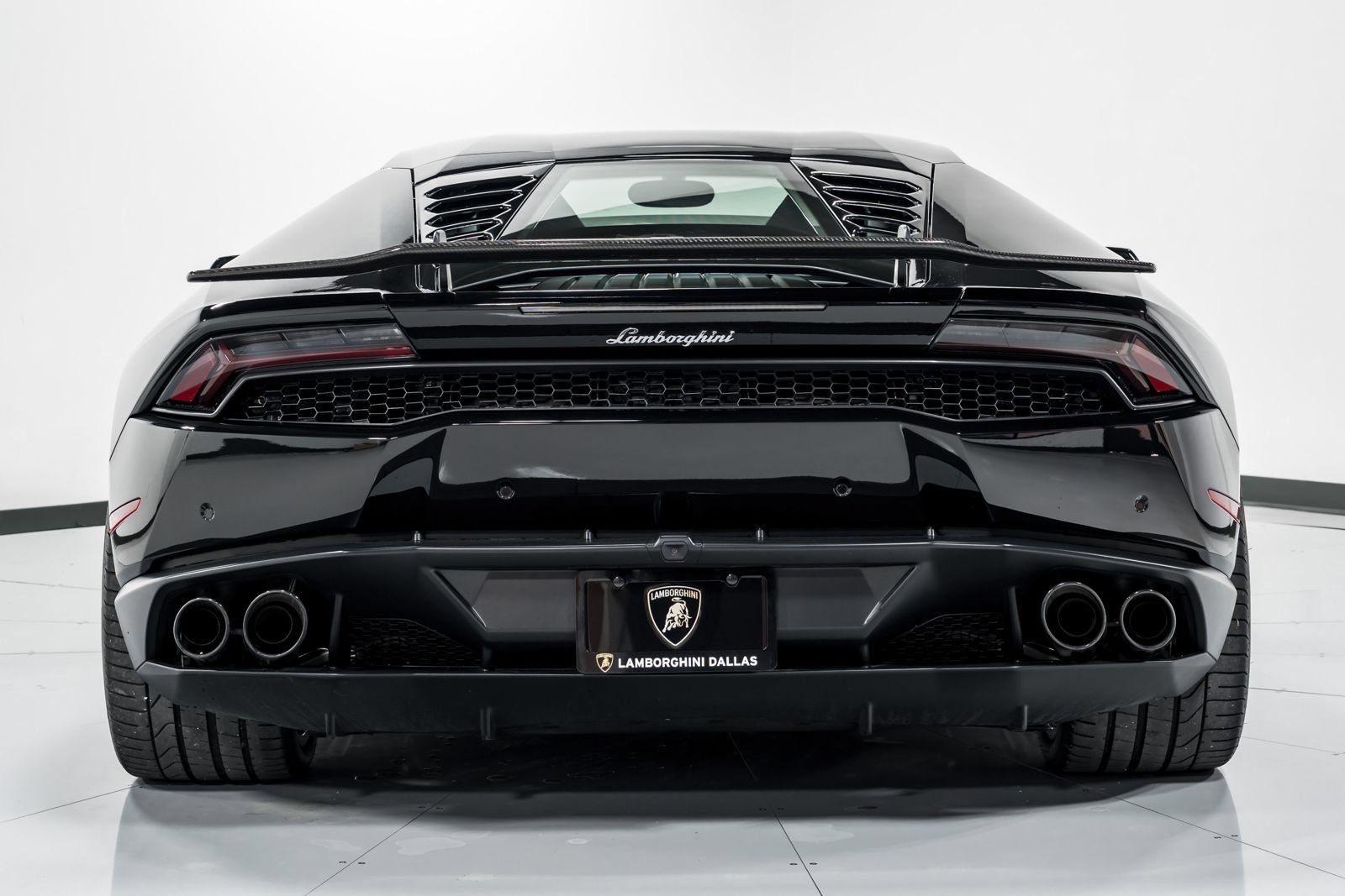 Used 2015 Lamborghini Huracan LP 610-4 AWD/4WD image 4