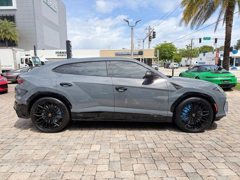 Used 2025 Lamborghini Urus SE image 8