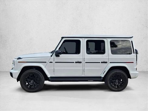 Used 2025 Mercedes-Benz G 580 w/ EQ Technology image 9