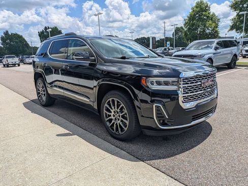 Used 2023 GMC Acadia Denali w/ Black Diamond Edition FWD image 10