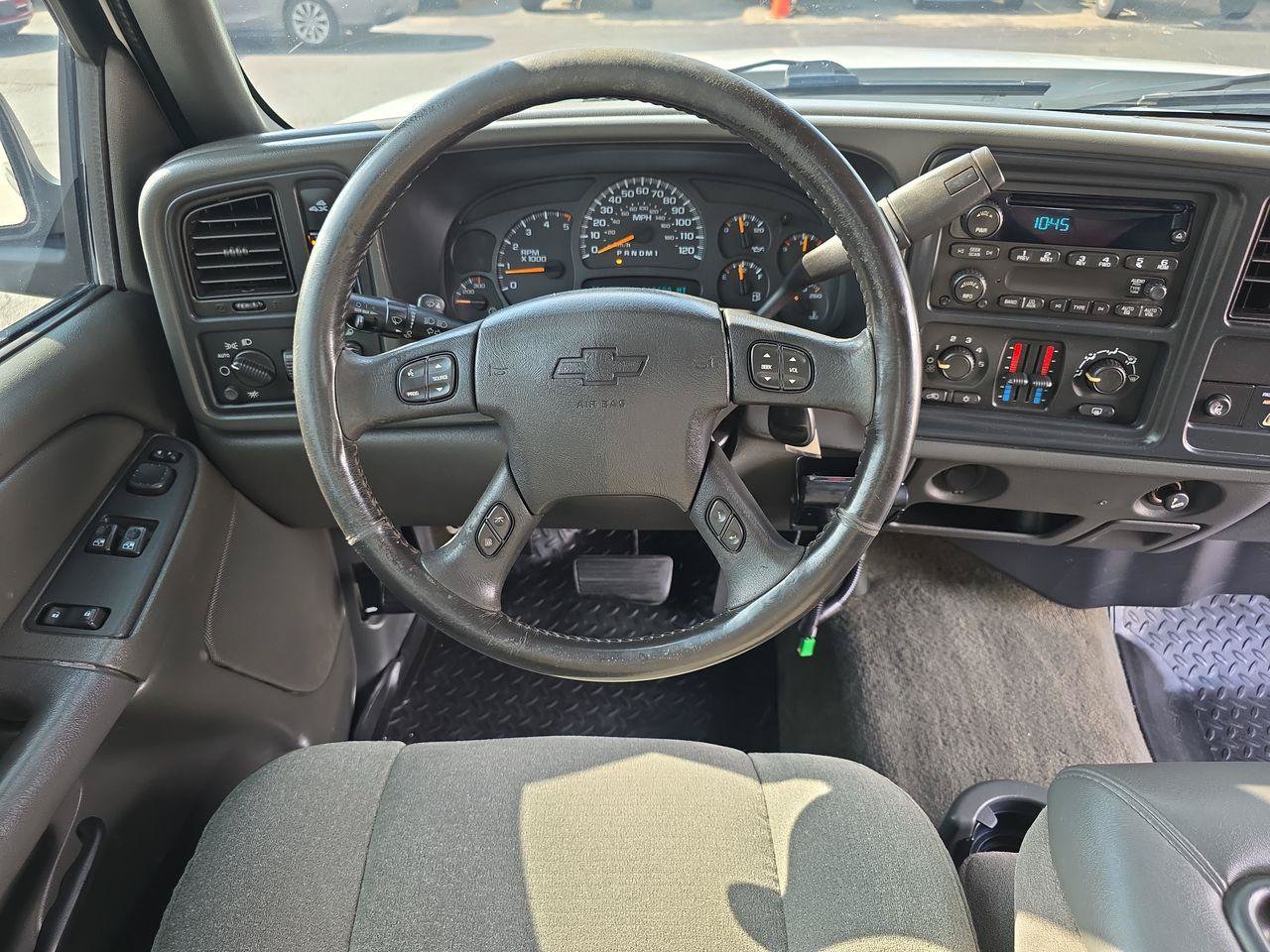 Used 2006 Chevrolet Silverado 2500 LT w/ Heavy-Duty Power Package AWD/4WD image 6