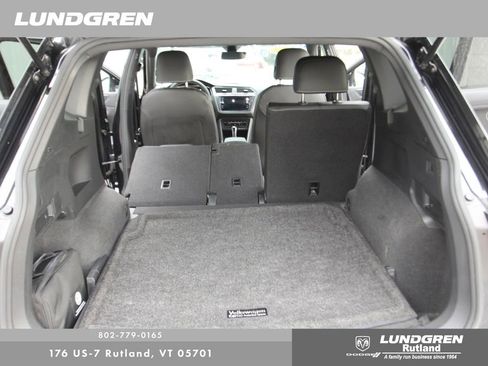 Used 2023 Volkswagen Tiguan SE R-Line AWD/4WD image 24