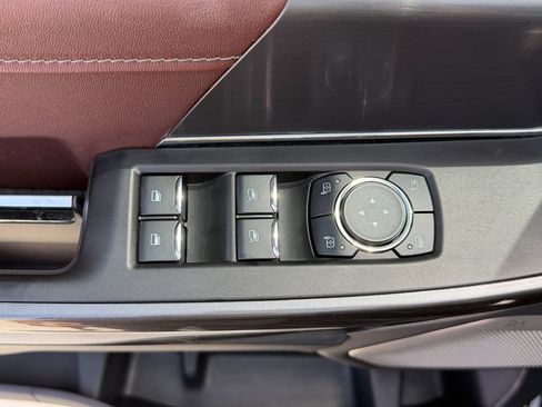 Used 2021 Ford F150 Lariat w/ Equipment Group 502A High AWD/4WD image 12