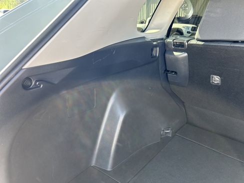 Used 2020 Toyota RAV4 XLE image 46