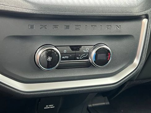 New 2026 Ford Expedition Active AWD/4WD image 35