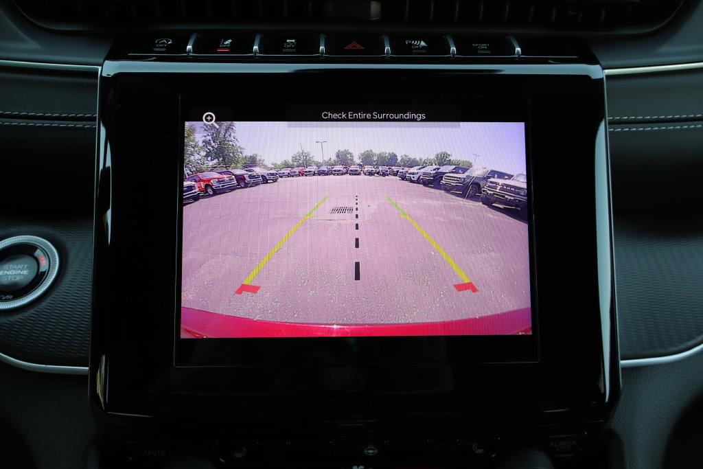 Used 2024 Jeep Grand Cherokee L Altitude AWD/4WD image 9