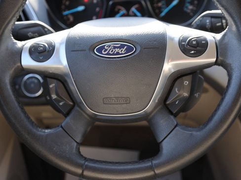 Used 2013 Ford Escape SEL image 18