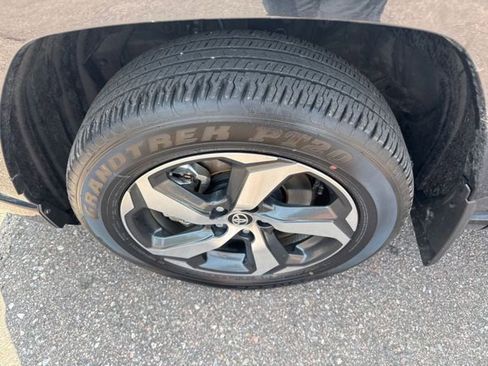 Used 2023 Toyota RAV4 SE image 23