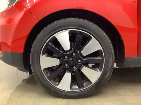 Used 2019 Kia Soul + image 26