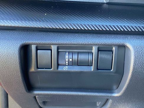 Used 2024 Subaru Crosstrek 2.0i Premium image 22