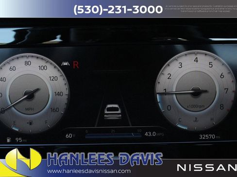 Used 2022 Hyundai Elantra SEL w/ Convenience + Premium Package image 31