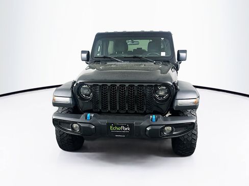 Used 2023 Jeep Wrangler Unlimited w/ Cold Weather Group AWD/4WD image 2