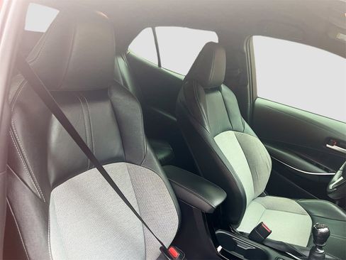 Used 2019 Toyota Corolla XSE image 25