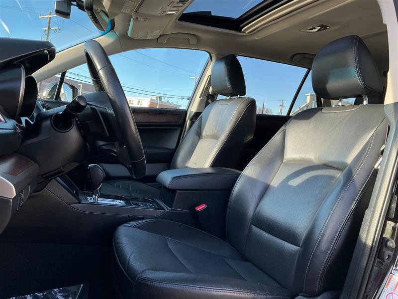 Used 2017 Subaru Outback 2.5i Limited AWD/4WD image 25