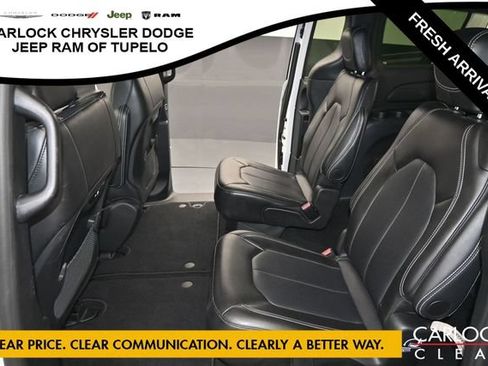Used 2025 Chrysler Pacifica Select FWD image 27