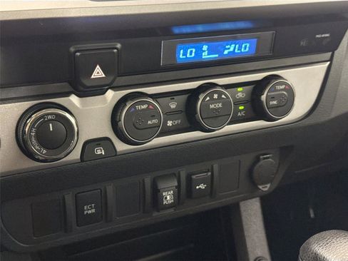 Certified 2023 Toyota Tacoma SR5 AWD/4WD image 25
