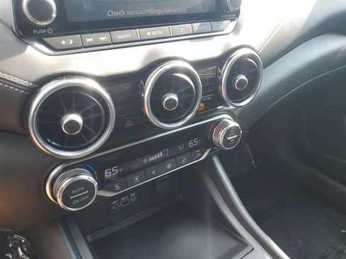 Used 2020 Nissan Sentra SV FWD image 23