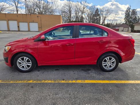 Used 2012 Chevrolet Sonic LT image 4