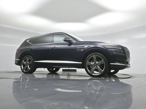 Used 2022 Genesis GV80 3.5T w/ Prestige Package 07 AWD/4WD image 3