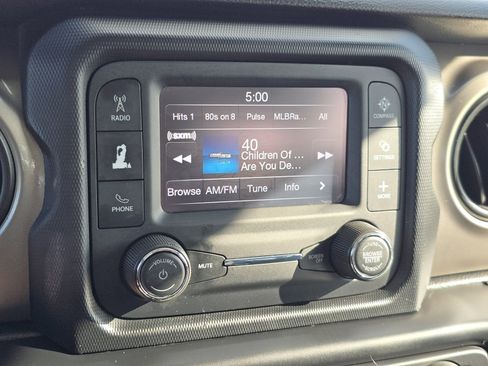 Used 2021 Jeep Wrangler Unlimited Sport image 4