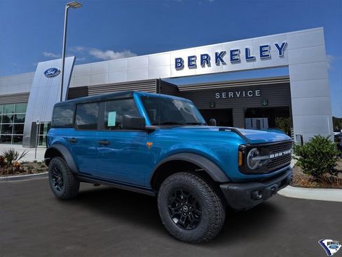 New 2026 Ford Bronco Badlands AWD/4WD image 1