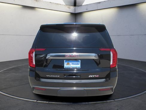 Used 2021 GMC Yukon XL AT4 w/ AT4 Premium Plus Package AWD/4WD image 7