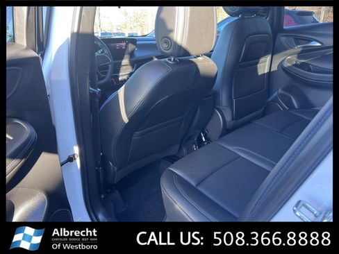 Used 2025 Buick Encore GX Sport Touring w/ Advanced Technology Package image 12