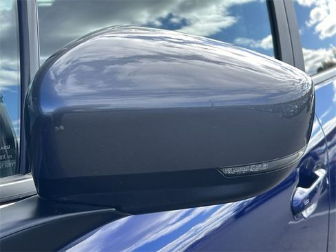 Certified 2024 Subaru Crosstrek 2.5i Limited w/ Crosstrek Mirror Package image 41