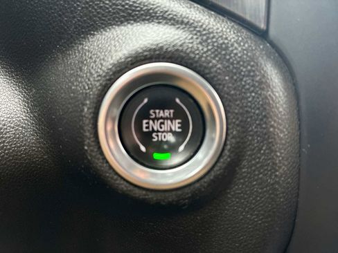 Used 2020 GMC Sierra 1500 AT4 w/ AT4 Premium Package image 17