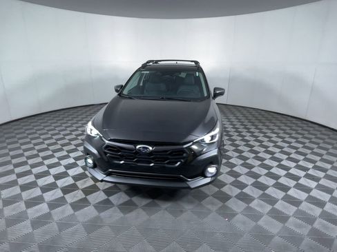 Certified 2025 Subaru Crosstrek 2.5i Limited image 3
