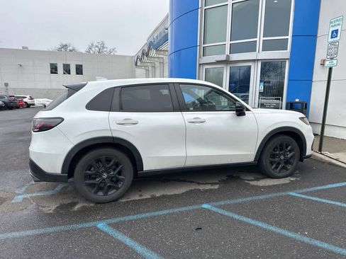 Used 2023 Honda HR-V Sport image 14