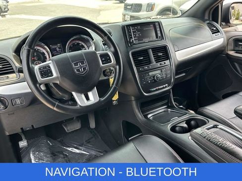 Used 2018 Dodge Grand Caravan GT FWD image 2